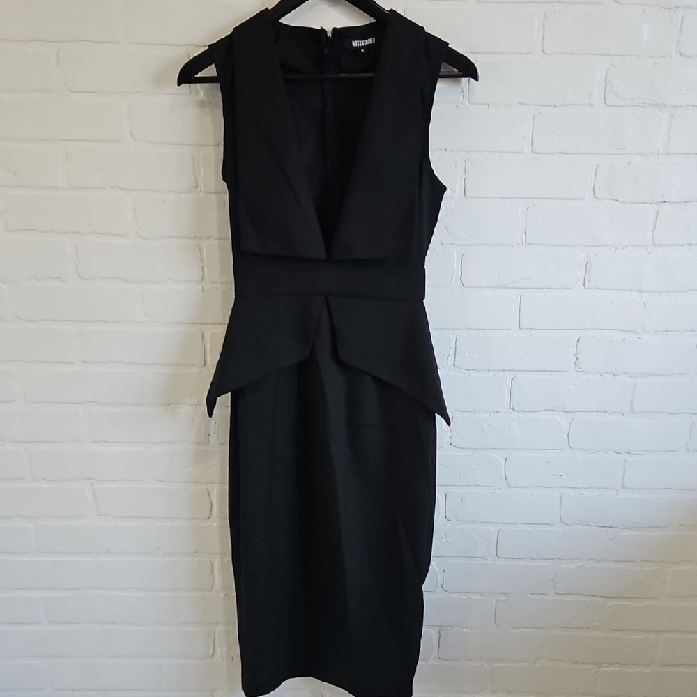 8 Missguided Black Sleeveless Midi Peplum Dress